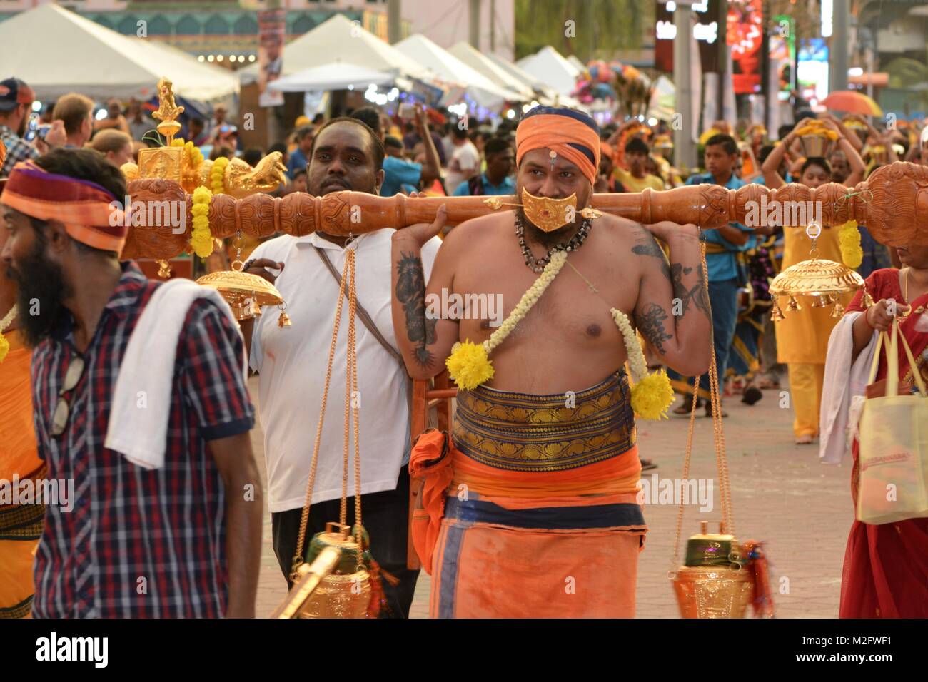 Célébrations Thaipusam près de grottes de Batu, Malaisie Banque D'Images