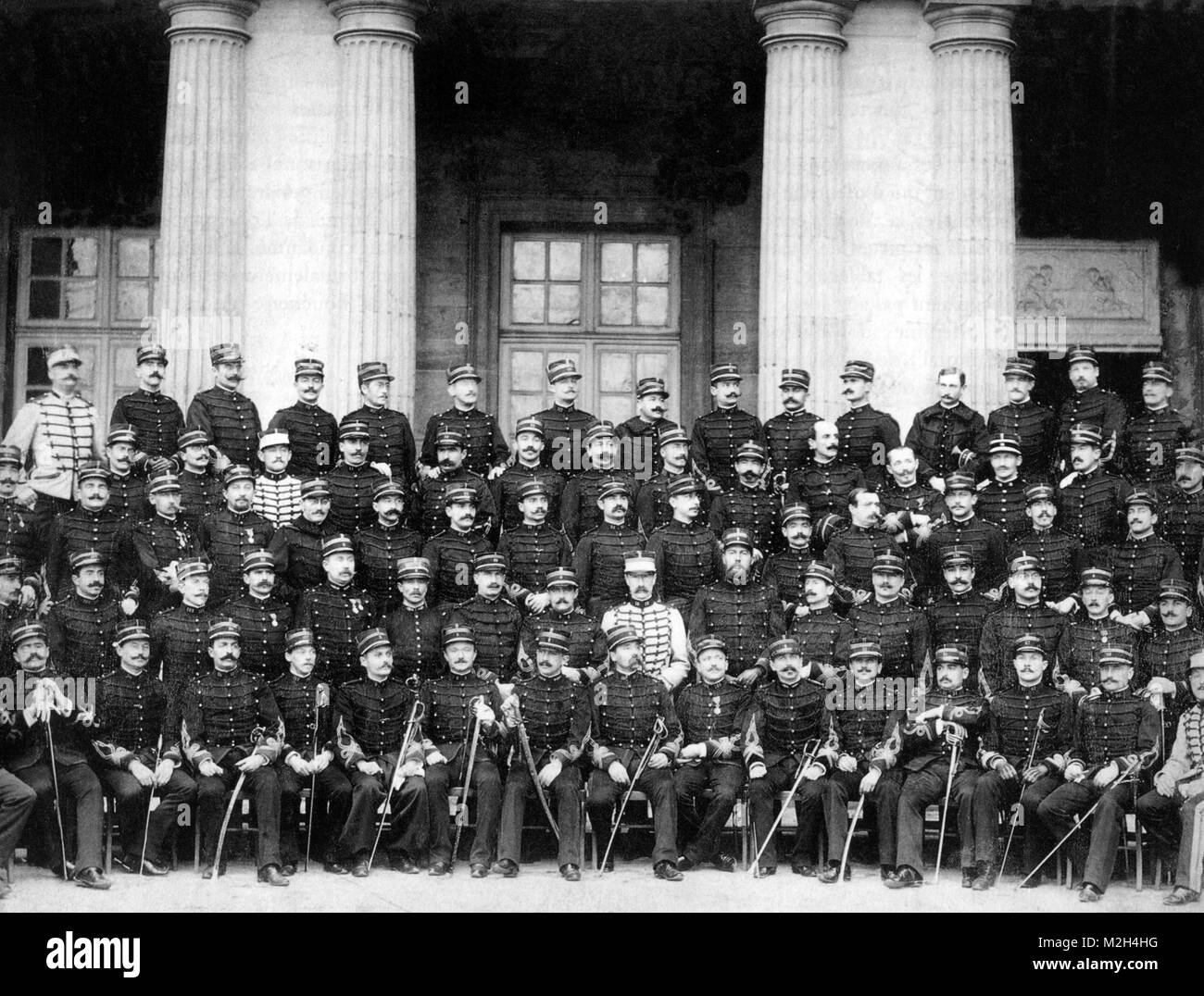 ALFRED DREYFUS (1859-1935) - 6e à partir de la gauche dans la rangée du haut - à l'adoption de défilé de l'Ecole Polytechnique de Paris en 1891. Banque D'Images