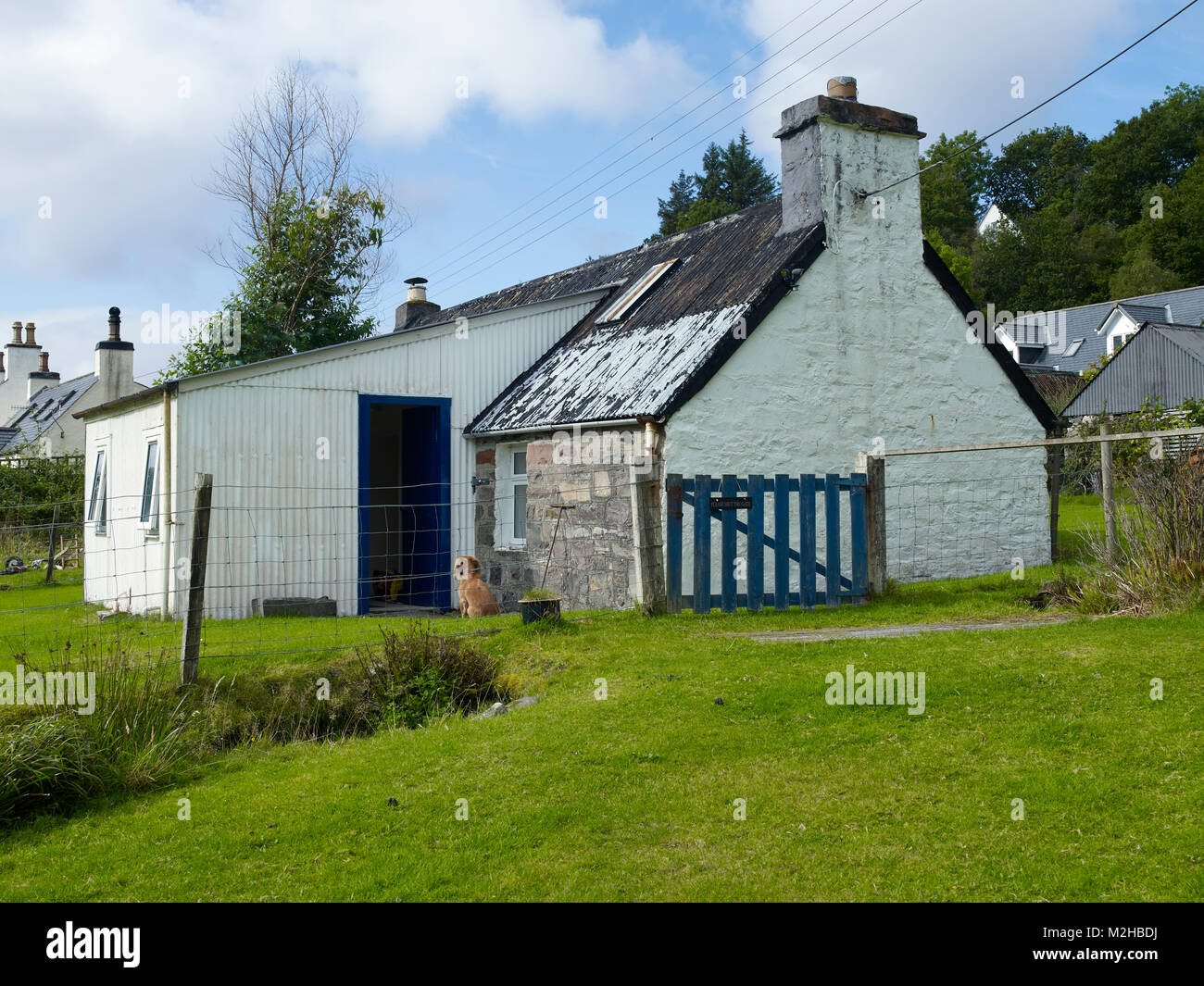 Clachan Cottage. Un converti croft comme un chalet indépendant sur les rives du Loch Carron. Ardaneaskan Banque D'Images