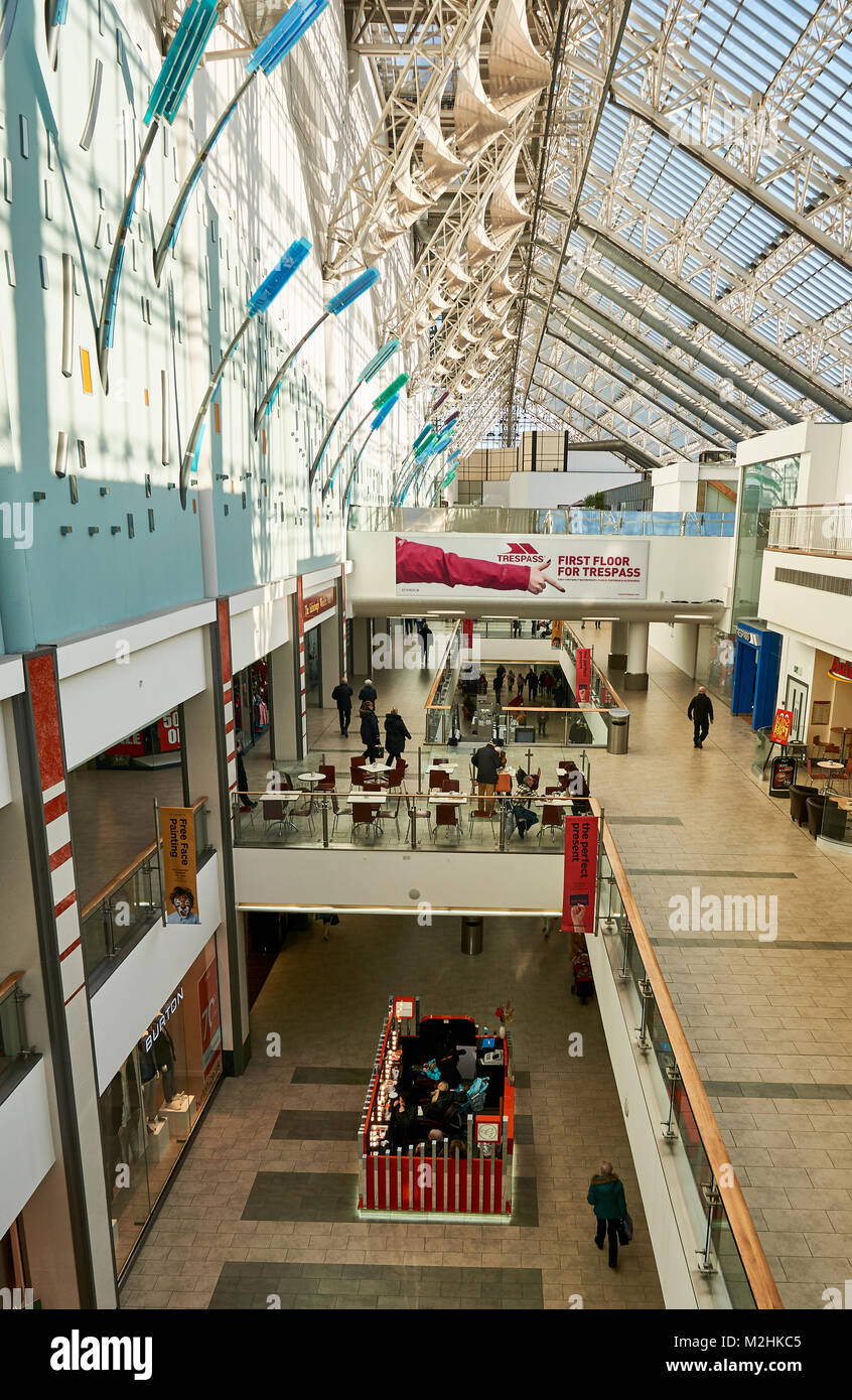 St Enoch Centre commercial dans la ville de Glasgow, un plus grand espace fermé par une verrière en Europe, Ecosse, Royaume-Uni Banque D'Images