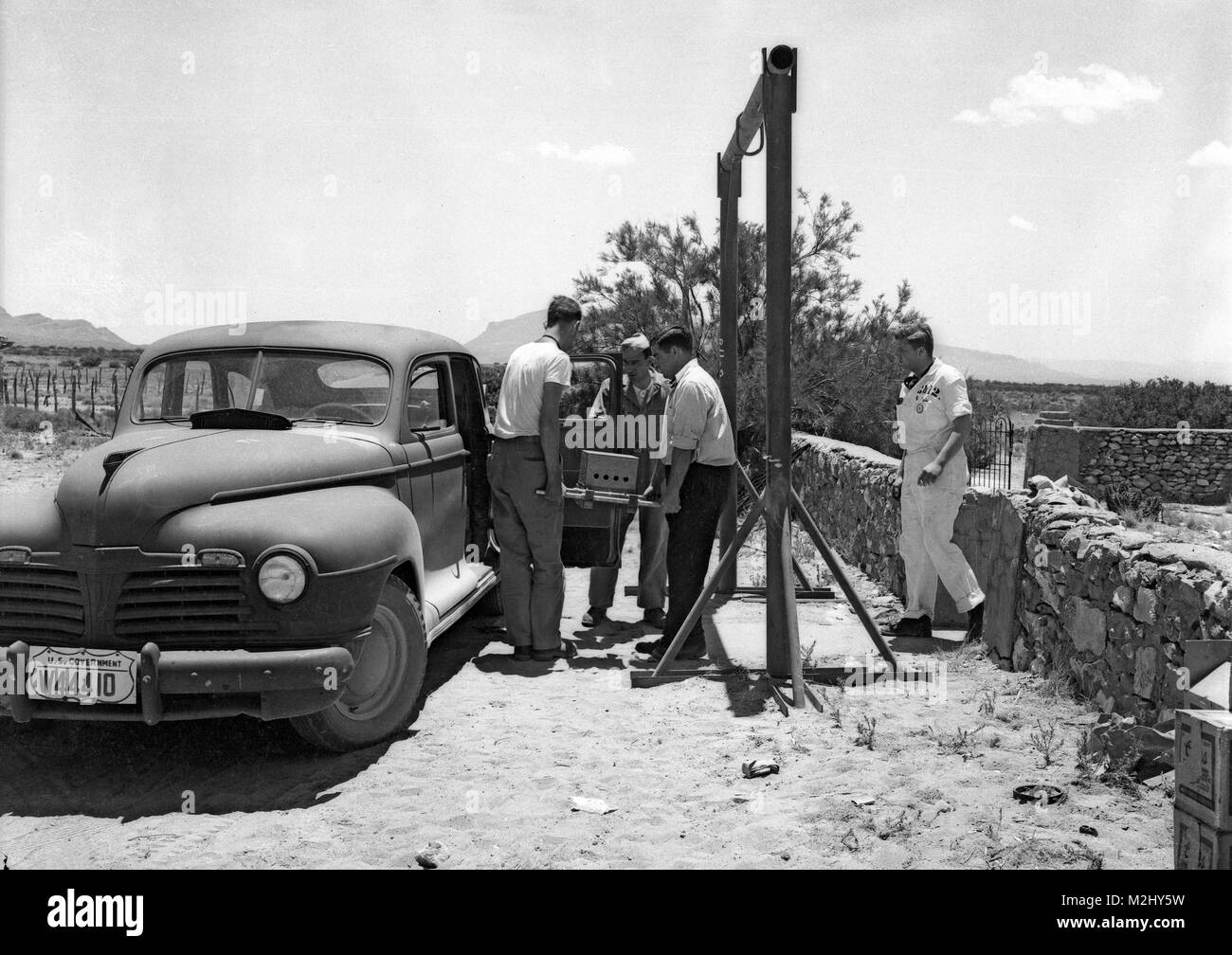 Site d'essai de Trinity, le chargement des composants Gadget, 1945 Banque D'Images