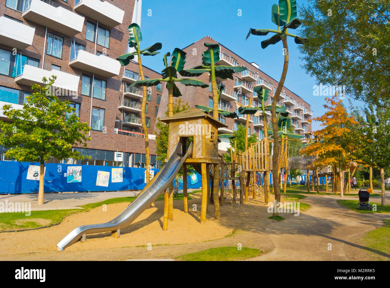 Aire de jeux pour enfants, Grasbrookpark, HafenCity, Hambourg, Allemagne Banque D'Images