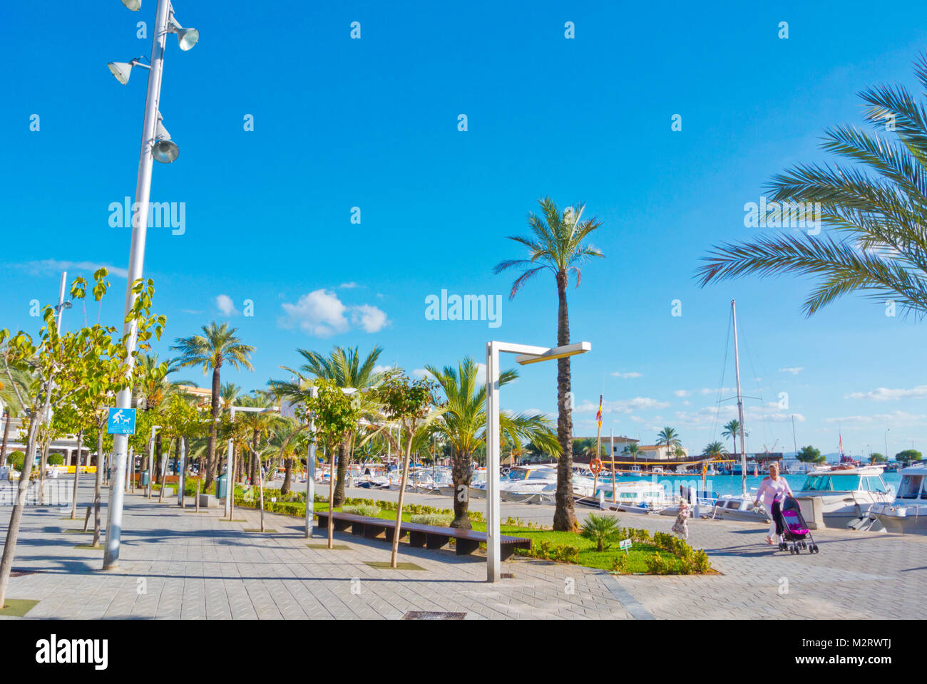 Passeig Maritim, Paseo Maritimo, la promenade du port, Port d'Alcudia, Majorque, Iles Baléares, Espagne Banque D'Images