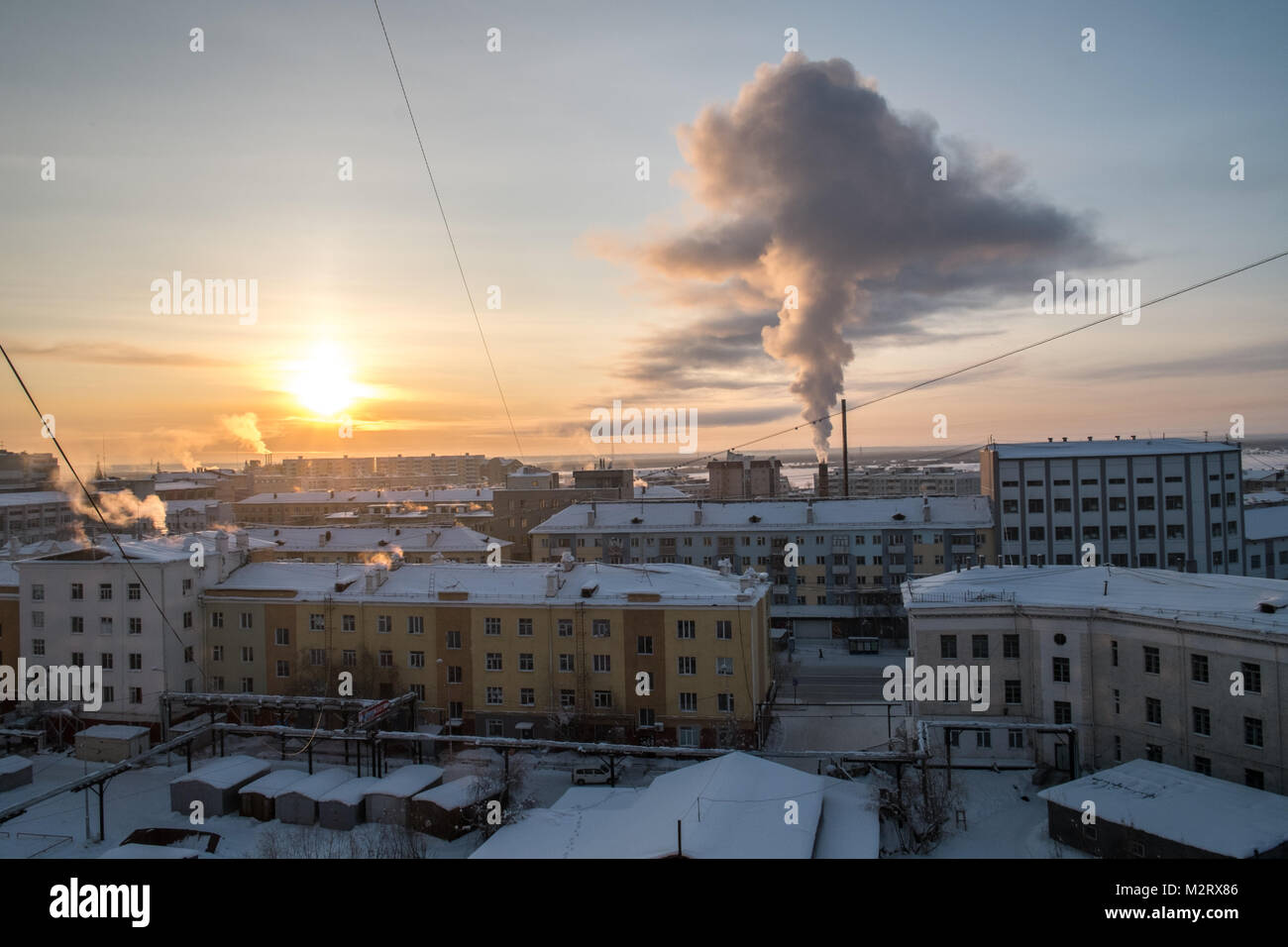 Bâtiments de Iakoutsk, en Sibérie. Iakoutsk est la deuxième grande ville la plus froide dans le monde. Banque D'Images