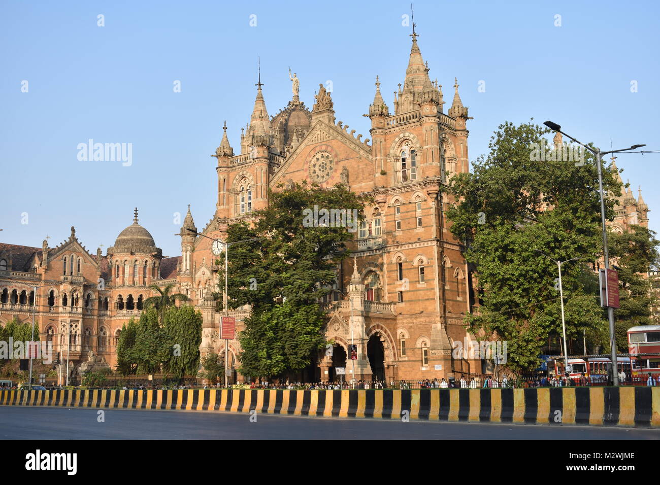 La gare de Mumbai à la recherche de super loin aussi. Banque D'Images