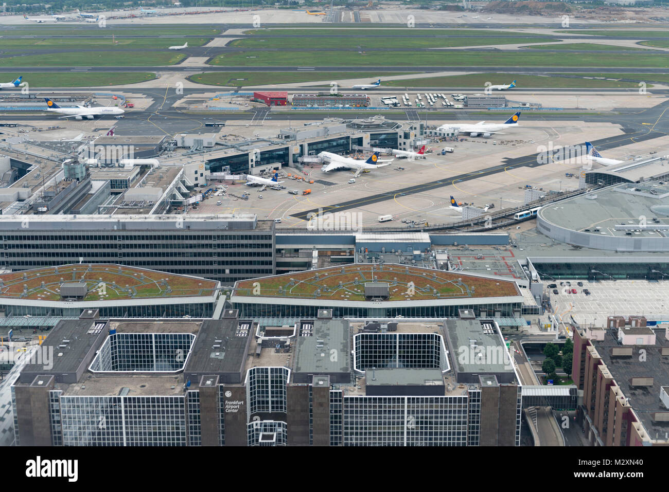 Allemagne, Hesse, Francfort, descente sur l'aéroport. Banque D'Images