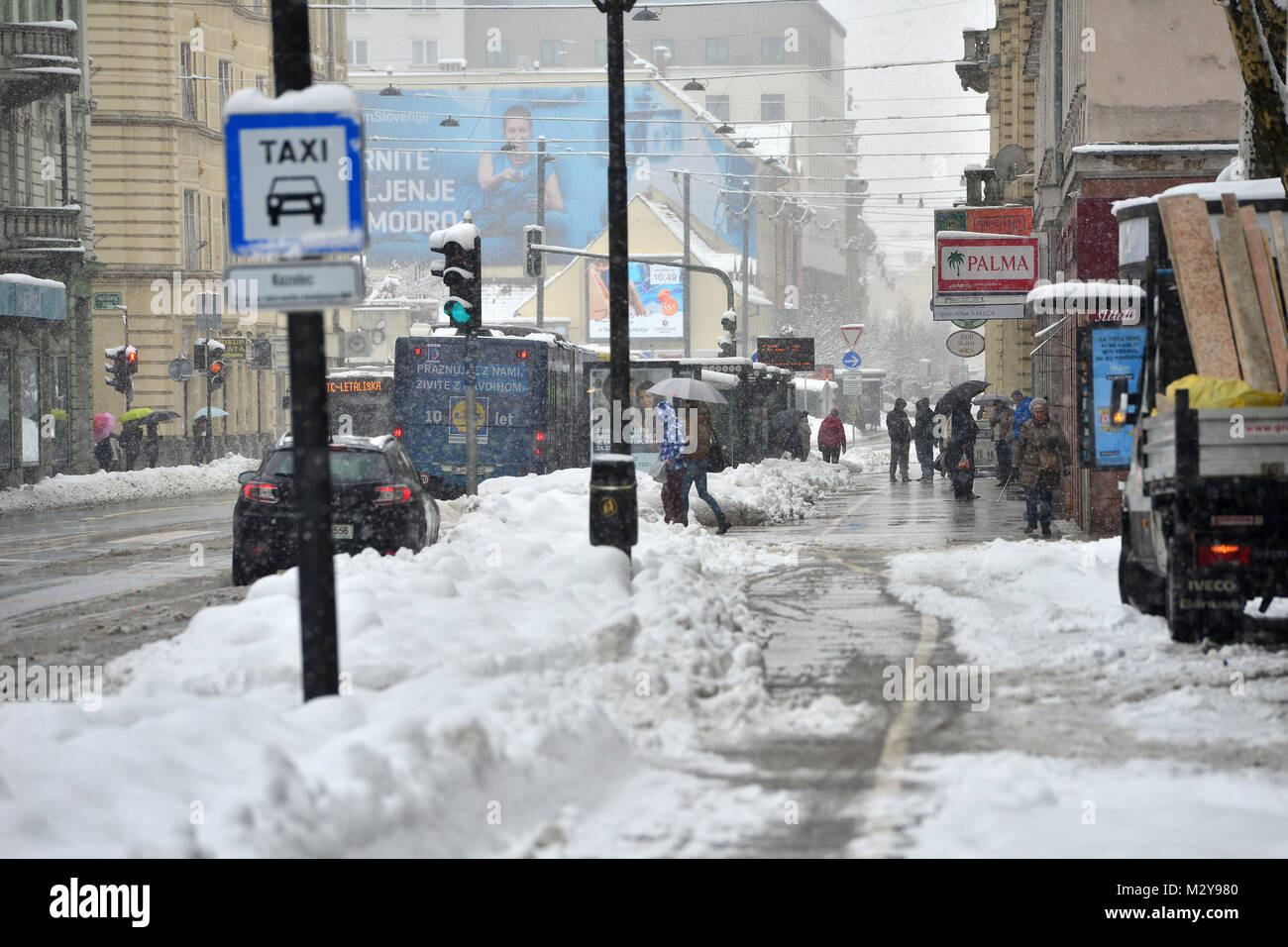 Ljubljana, Slovénie le 7 février., 2018. Scène enneigée à Ljubljana, la capitale de la Slovénie après une tempête de neige. Banque D'Images