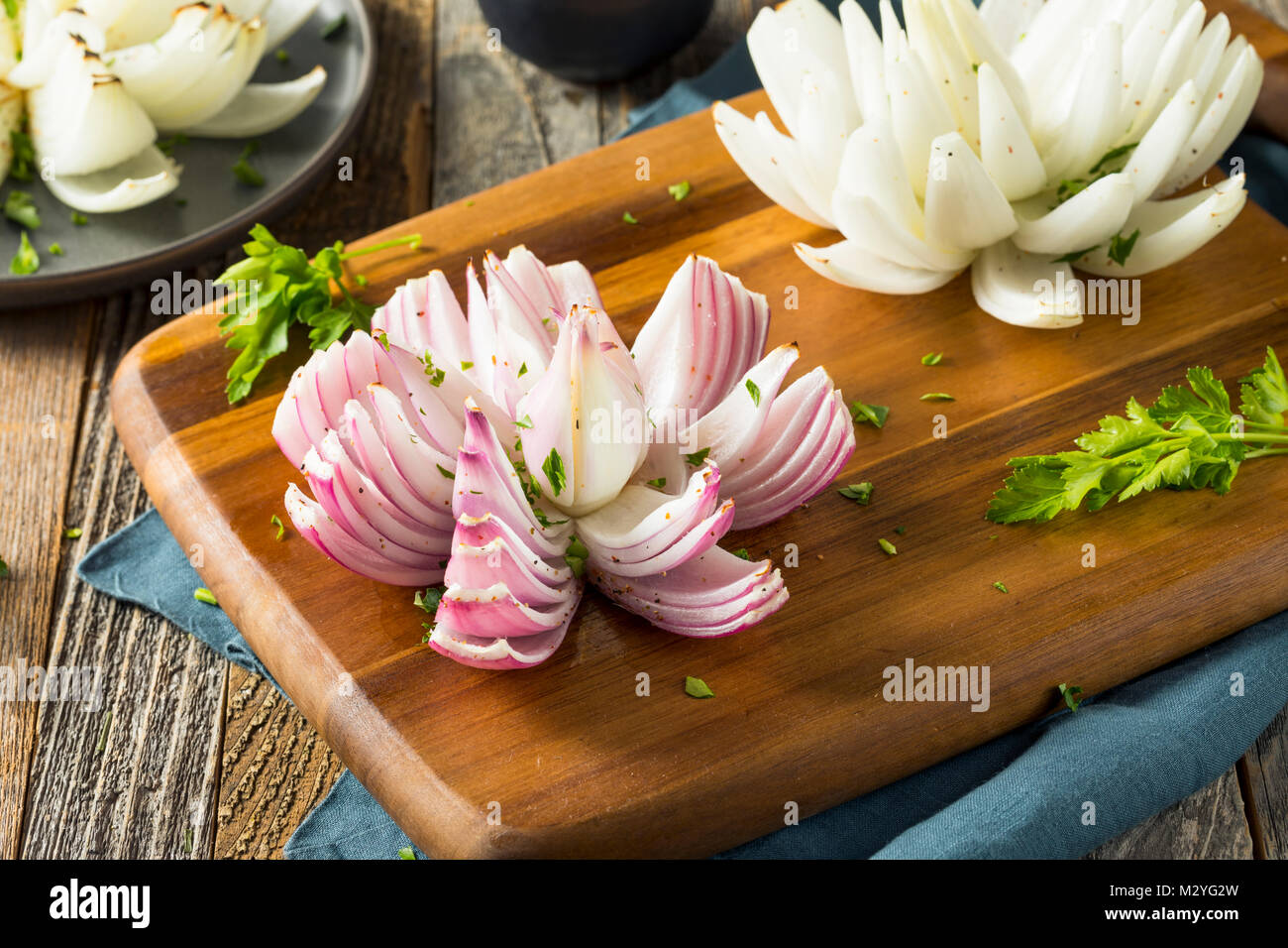 Oignon Bio Boulangerie Fleur De Lotus Prêt à Manger Banque D