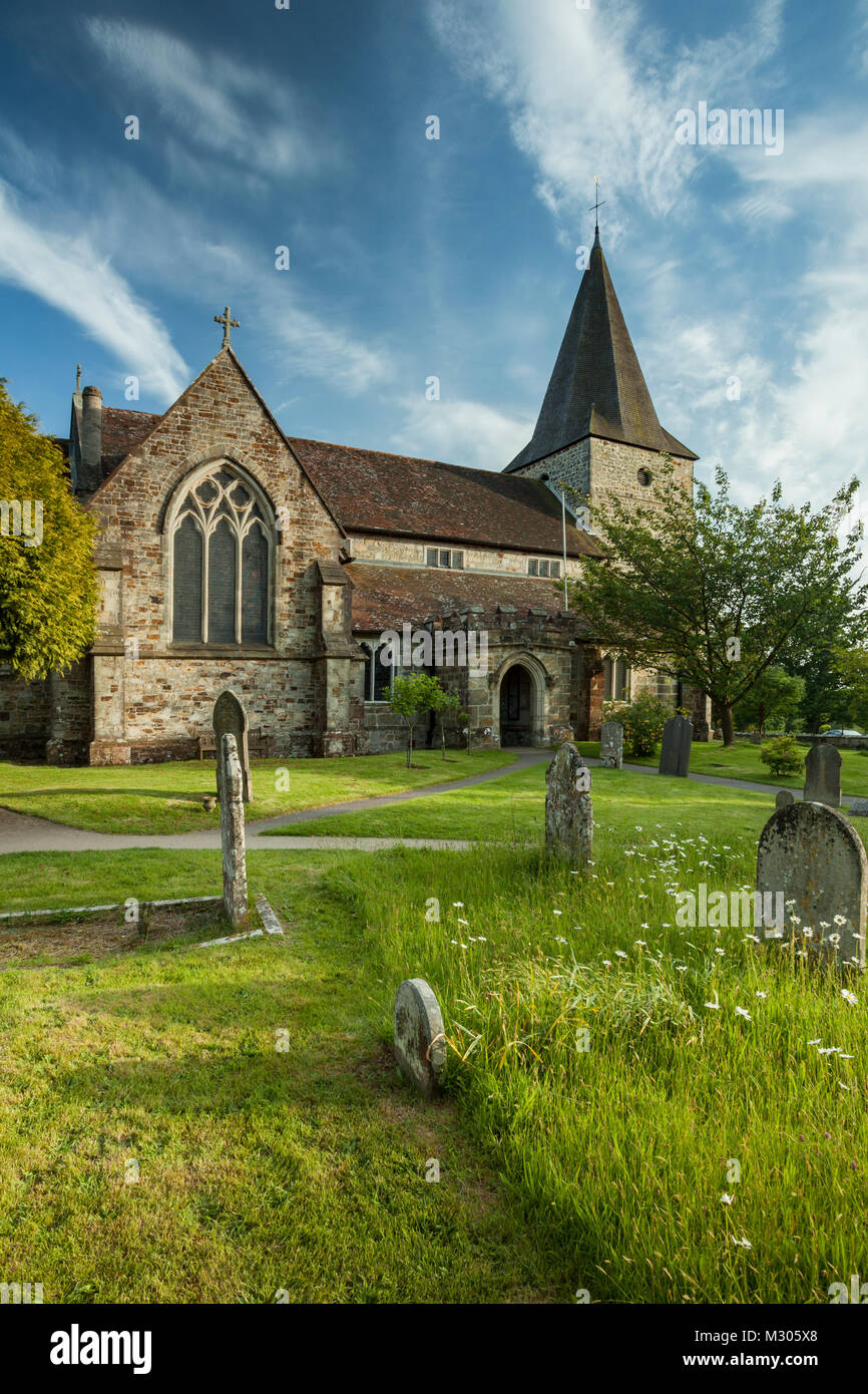 Soirée d'été à Seytroux église, East Sussex, Angleterre. Banque D'Images
