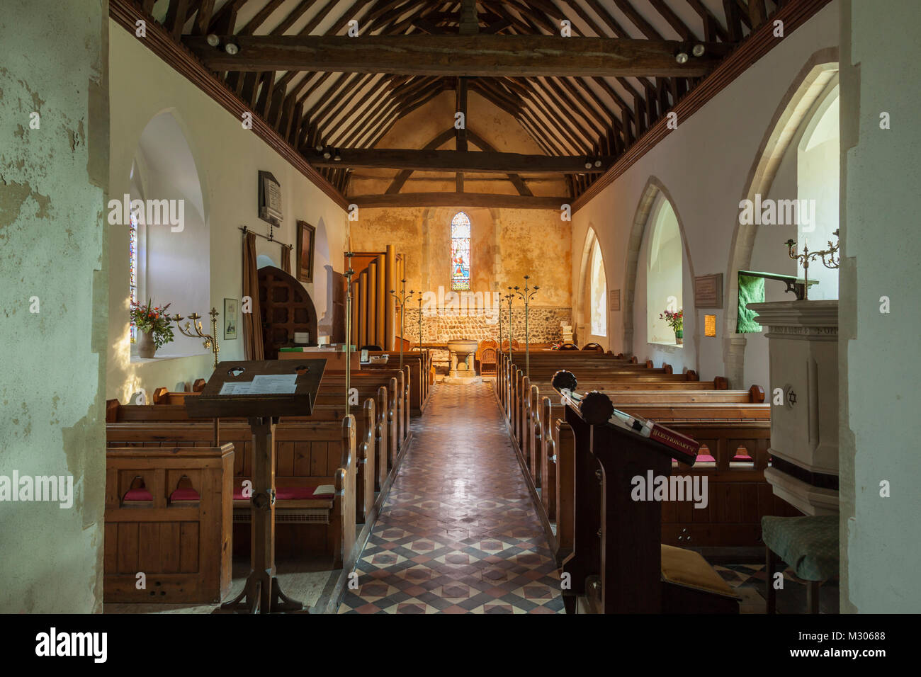 Village d'Iford intérieur de l'église, East Sussex. Banque D'Images