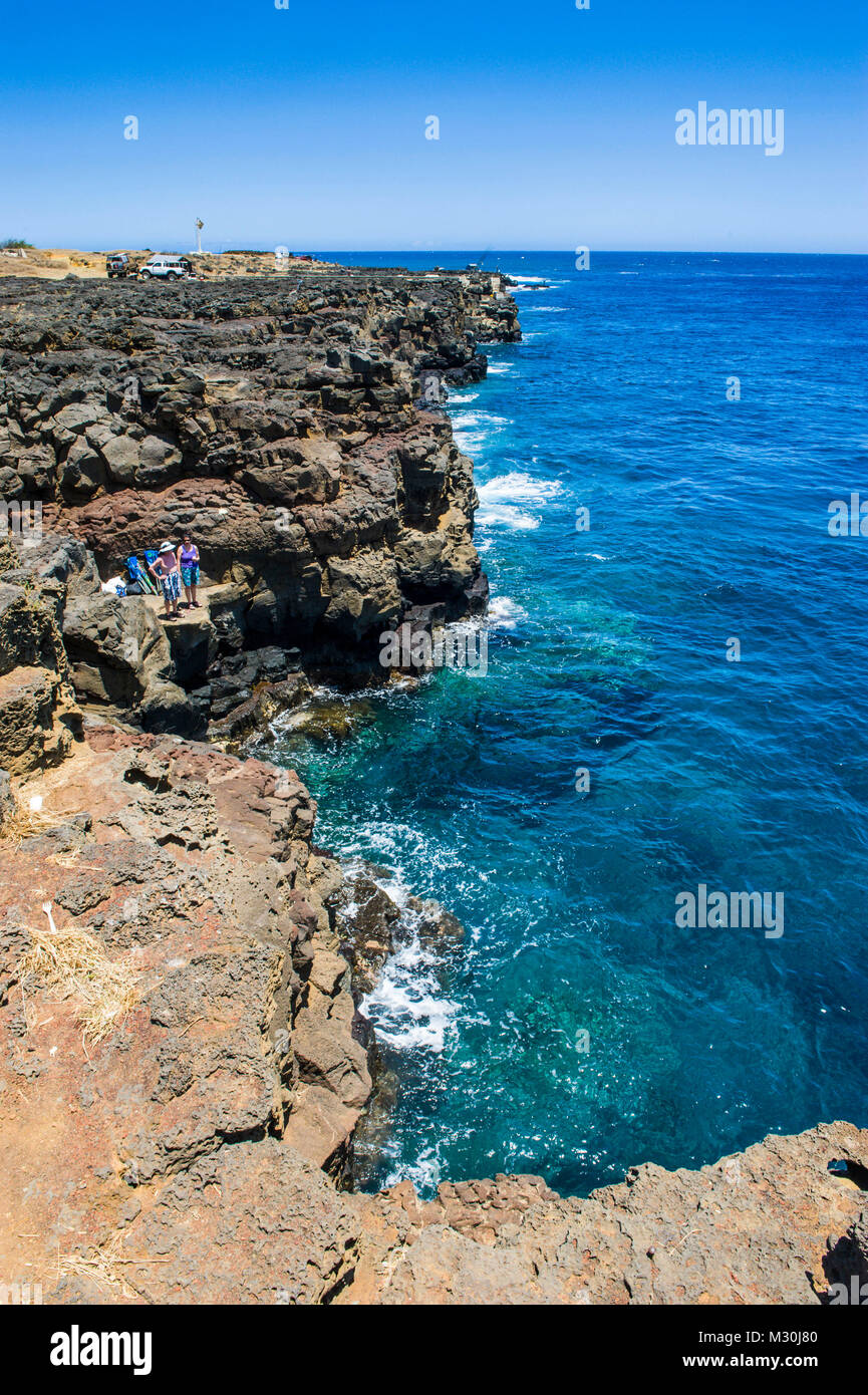 Dans les falaises rocheuses Kalae, South Point, est le point le plus au sud de Big Island, Hawaii Banque D'Images