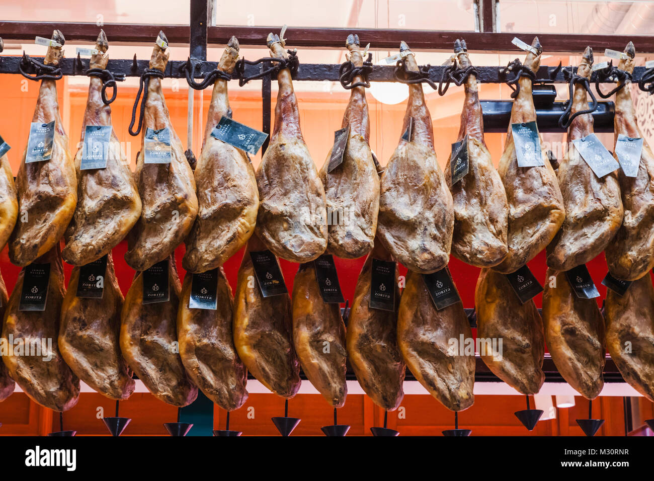 L'Angleterre, Londres, la City, Leadenhall Market, Restaurant espagnol Banque D'Images