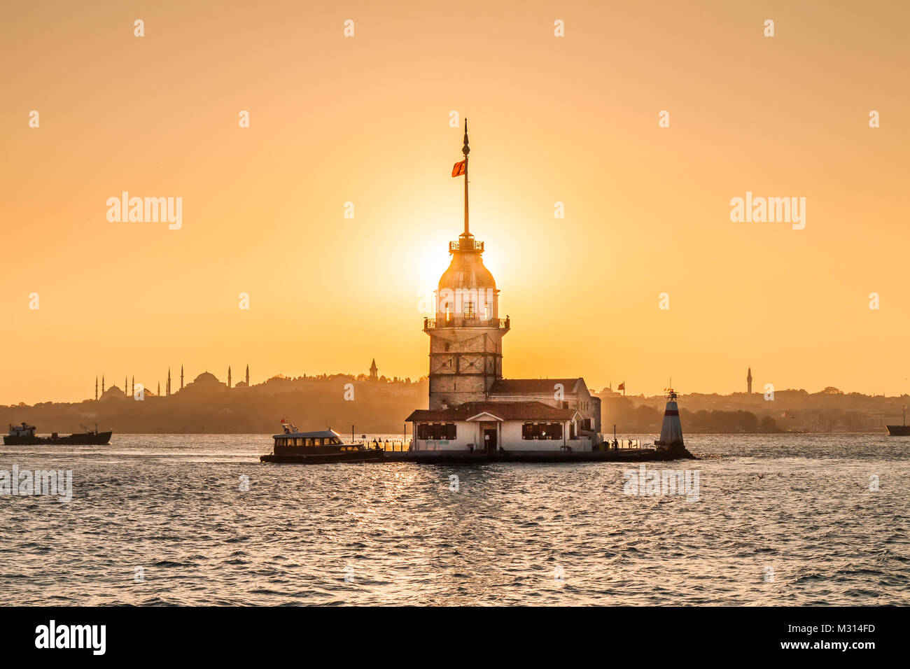 Tour ou Kiz Kulesi Istanbul, Turquie Banque D'Images