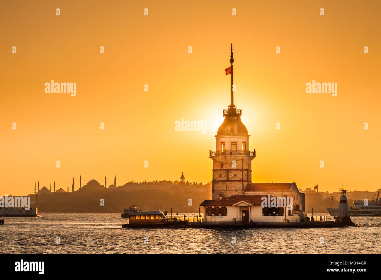 Tour ou Kiz Kulesi Istanbul, Turquie Banque D'Images