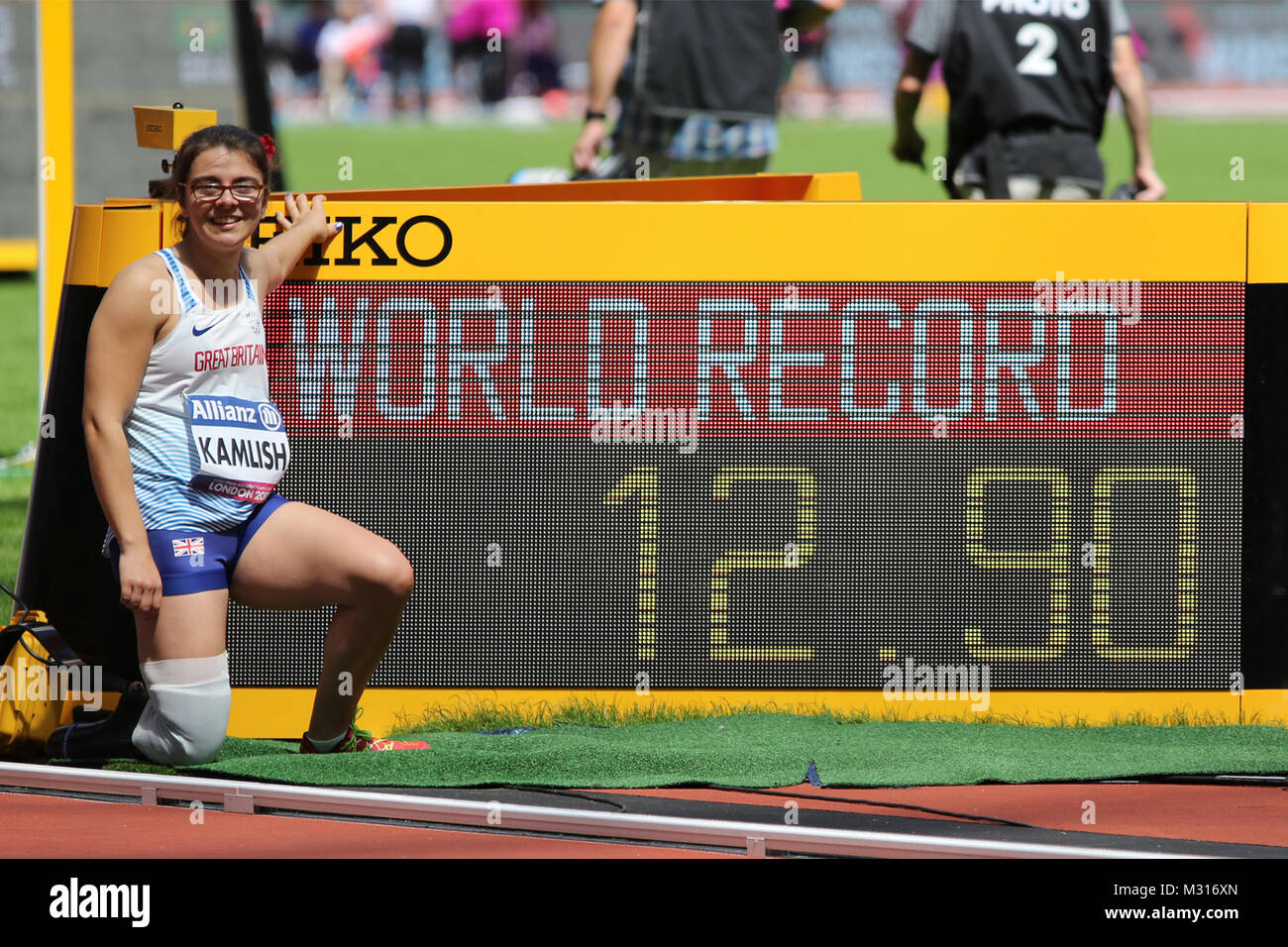 Sophie KAMLISH de Grande-Bretagne et record dans le Women's 100m T44 chauffe lors du championnat à Londres 2017 Para Banque D'Images