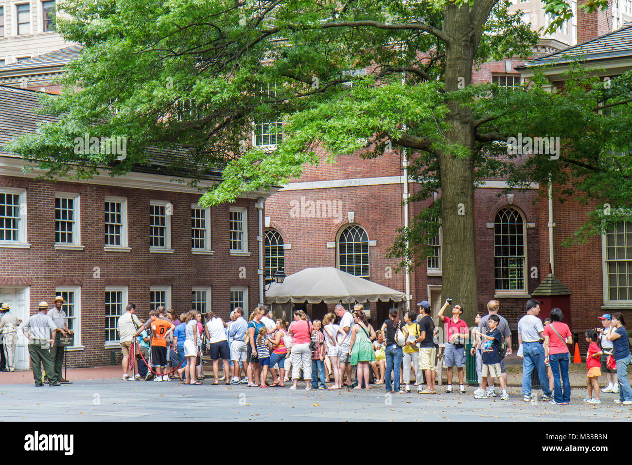 Philadelphie Pennsylvania,Independence Hall,National Historical Park,histoire,gouvernement,American Revolution,symbole,liberté,idéaux,homme hommes,femme f Banque D'Images