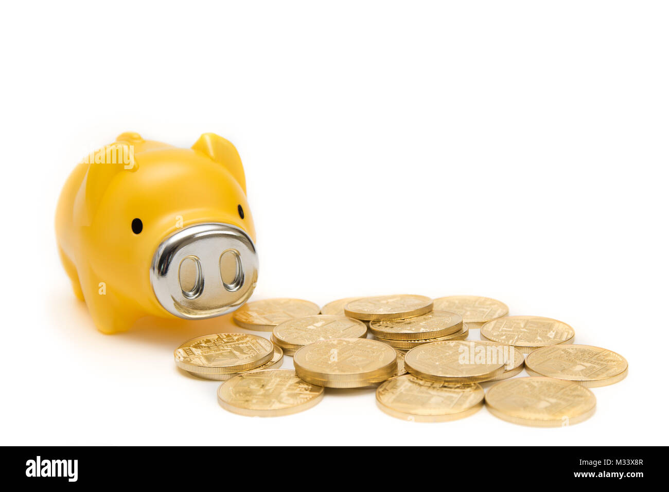 Coins et tirelires, des concepts économiques. Isolées. Banque D'Images