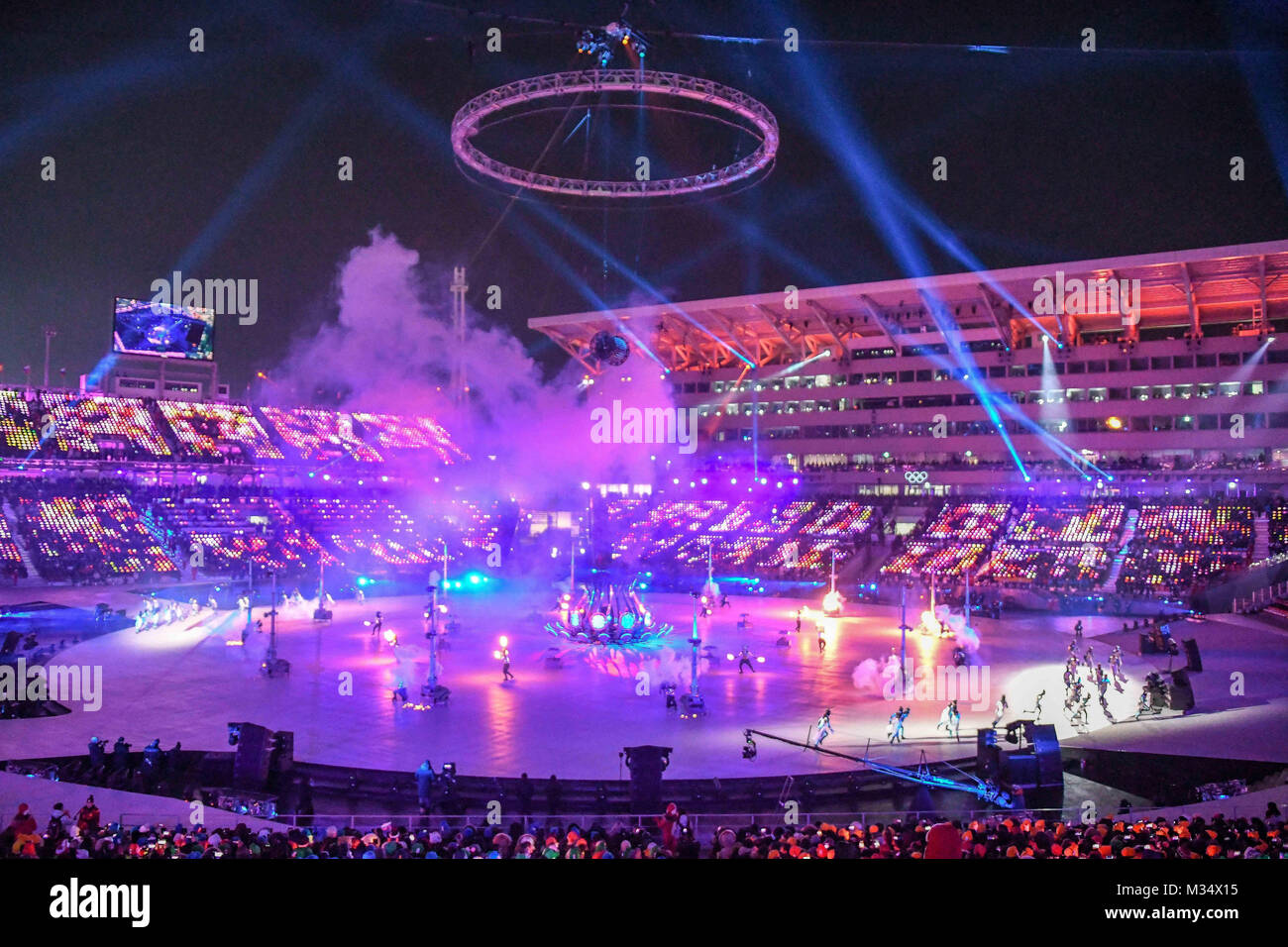 Pyeongchang, Corée du Sud. Feb 9, 2018. Cérémonie d'ouverture des Jeux olympiques d'hiver de Pyeongchang 2018 au Stade olympique de Pyeongchang, Pyeongchang, Corée du Sud. Credit : Cal Sport Media/Alamy Live News Banque D'Images