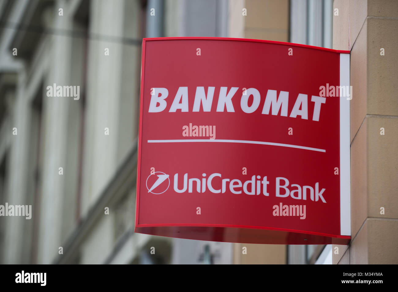Prague, République tchèque. Feb 9, 2018. Le logo de la banque UniCredit est vu à Prague. Prague est la capitale de la République tchèque. Il a une population de plus de 1,3 millions de dollars en 2017. Credit : Omar Marques/SOPA/ZUMA/Alamy Fil Live News Banque D'Images