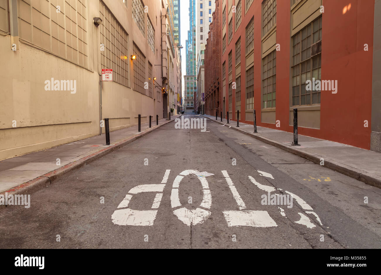 Vue d'une petite ruelle de San Francisco, California, United States. Banque D'Images
