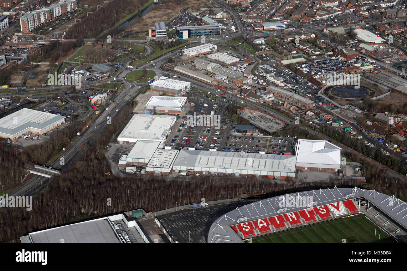 Vue aérienne de Saint Helens Retail Park, le Merseyside WA9 1JJ, UK Banque D'Images