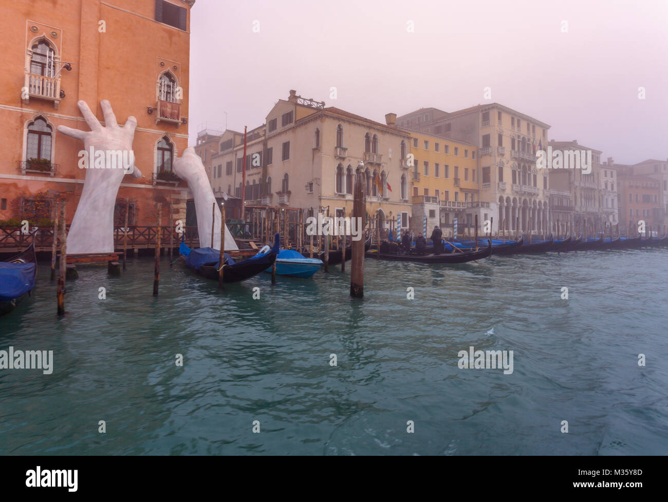 Grand canal Venise dans la brume matinale lagoon city Italie Voyage Europe world heritage Banque D'Images