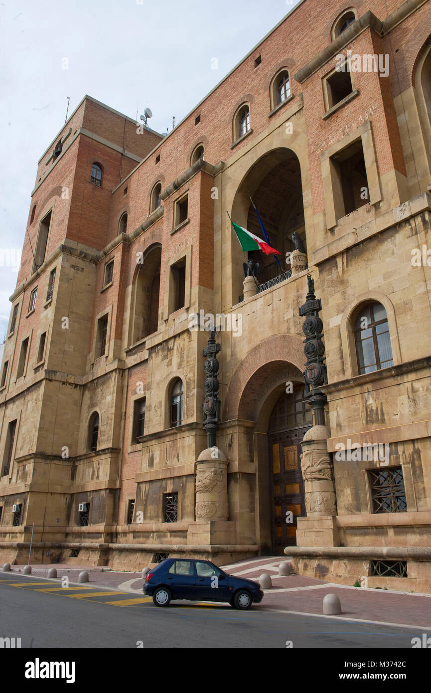 L'Italie. L'Apulie, Taranto. Palais du gouvernement Banque D'Images L'Italie. L'Apulie, Taranto. Palais du gouvernement Banque D'Images