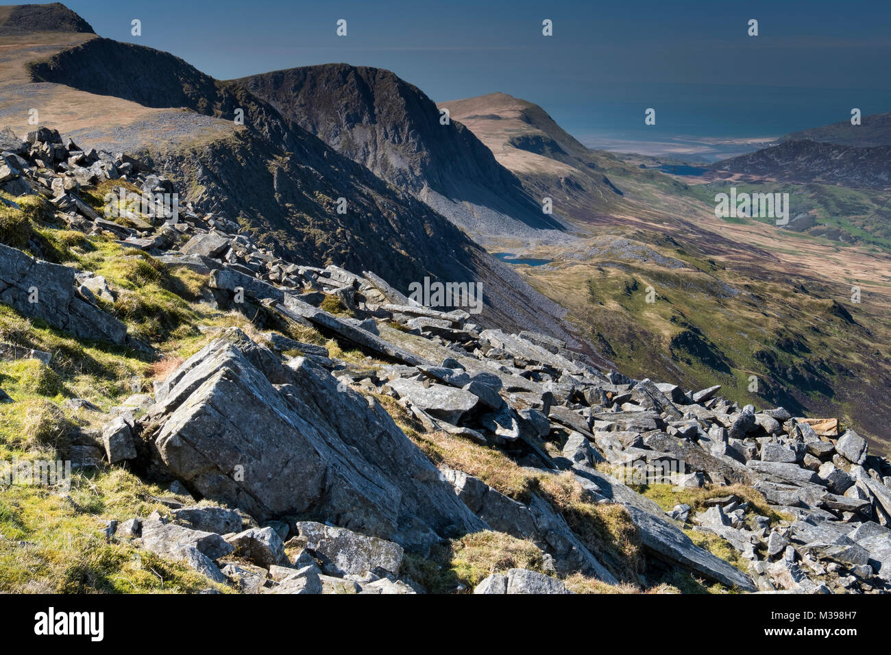 Pic d'Penygadair et les pentes nord du Cadair Idris à Barmouth à Bay, Parc National de Snowdonia, Gwynedd, au nord du Pays de Galles, Royaume-Uni Banque D'Images