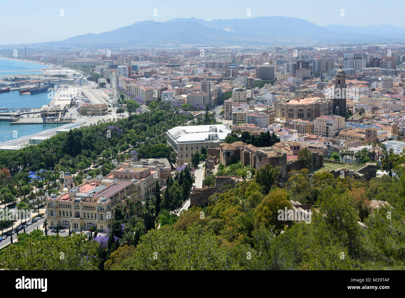 Malaga, Andalousie, espagne. Vue aérienne de l'Alcazaba. Banque D'Images