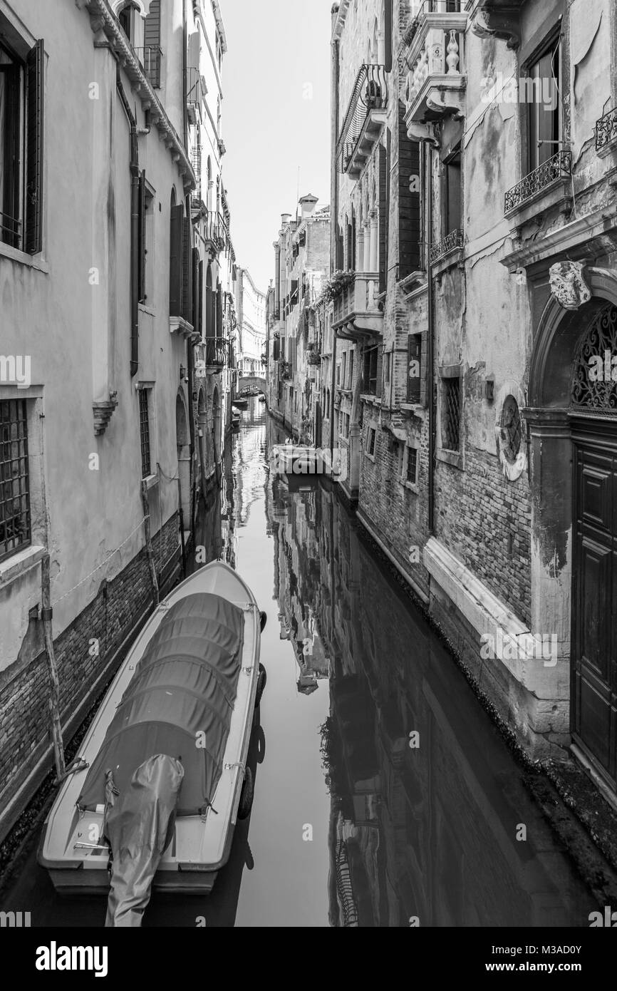 Image classique des canaux vénitiens Banque D'Images