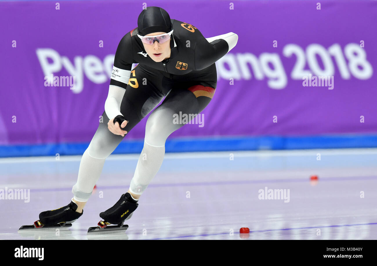 Gangneung, Corée du Sud. 10 fév, 2018. L'Allemagne Roxanne Dufter en action aux Jeux Olympiques d'hiver 3000m course de patinage de vitesse de la femme à l'ovale à Gangneung Gangneung, Corée du Sud, 10 février 2018. Crédit : Peter Kneffel/dpa/Alamy Live News Banque D'Images