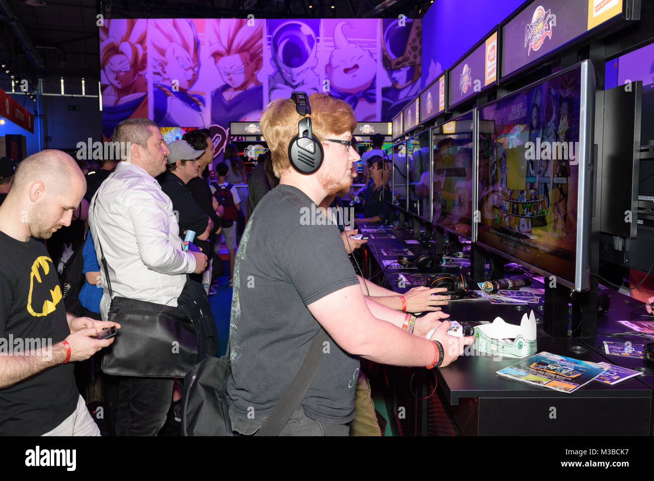 Cologne, Allemagne - 24 août 2017 : Le salon du jeu de combat de dragonball z à la gamescom 2017. La gamescom est un salon professionnel pour gam vidéo Banque D'Images