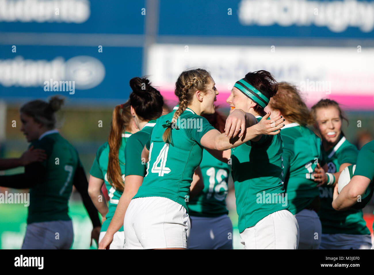 Dublin, Irlande. Dimanche 11 Février, 2018. L'Irlande célèbrent leur victoire de 21-8 sur l'Italie dans le Score final des Six Nations : l'Irlande 21 Italie 8 Crédit : Graham de Alamy Live News Banque D'Images