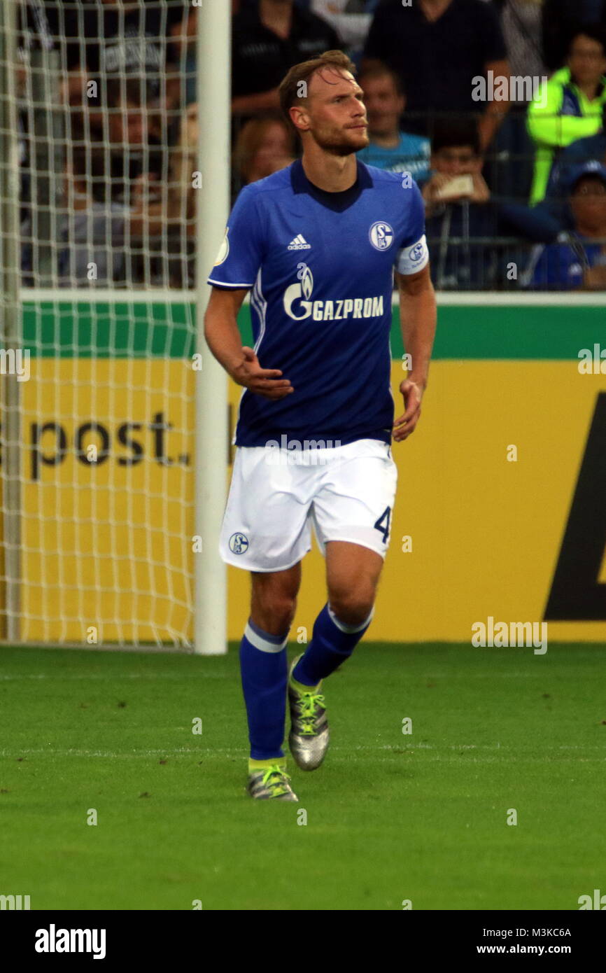 Benedikt Höwedes (Schalke 04), DFB-Pokal 16/17 1 HR : FC 08 Villingen - Schalke 04 Banque D'Images