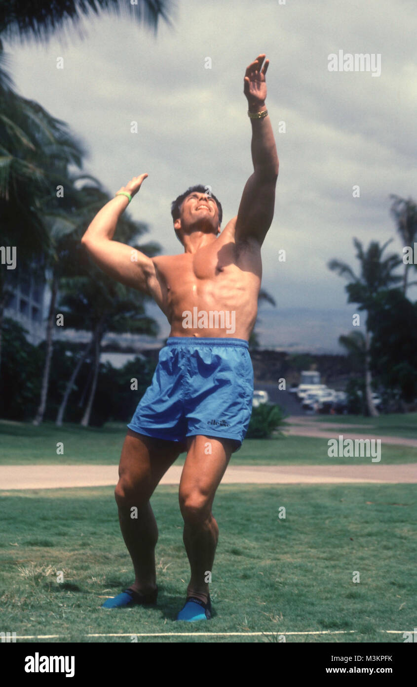 L'acteur Jean-Claude Van Damme assiste à 'Mauani Lani Celebrity Invitational Sport' le 20 mai 1991 au Ritz Carlton Hotel à Mauani Lani, Île d'Hawaï, Hawaï. Photo de Barry King/Alamy Stock Photo Banque D'Images