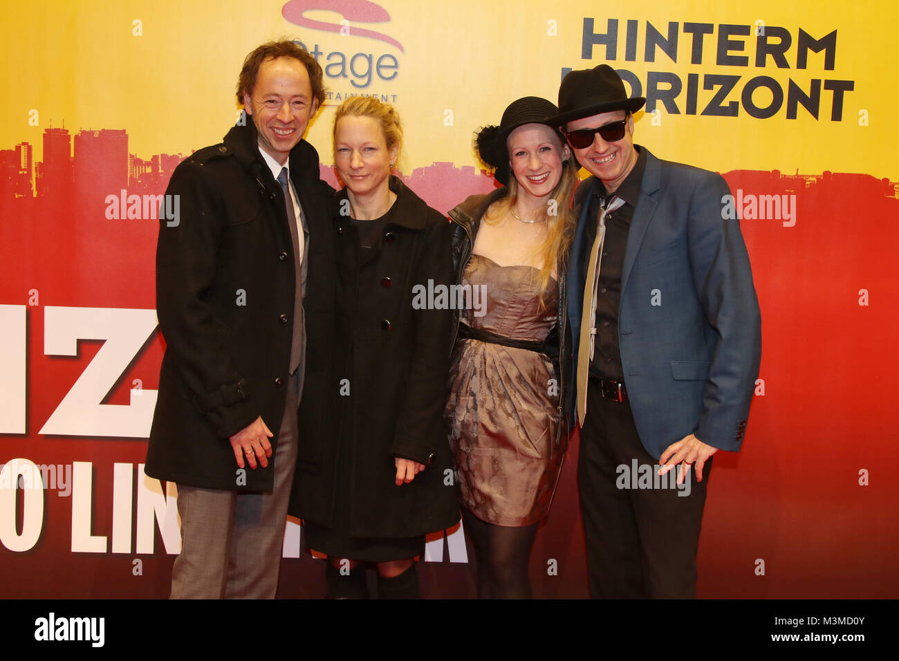 Gerrit & Frederik Braun mit Ehefrauen, Premiere 'Hinterm Horizont', Hambourg, 10.11.2016 Operettenhaus Banque D'Images