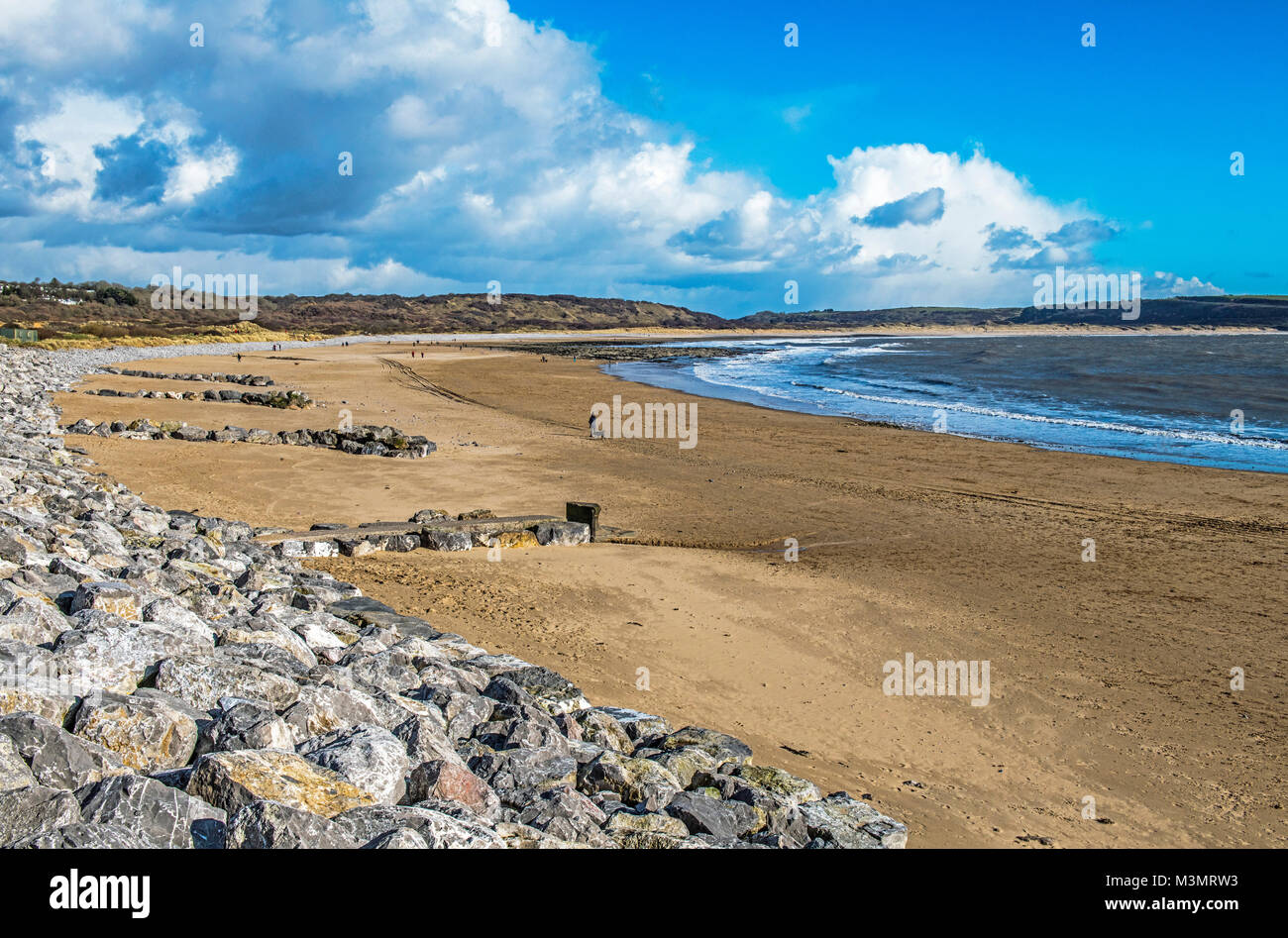 La plage de Newton sur un versant de Porthcawl journée d'hiver Banque D'Images