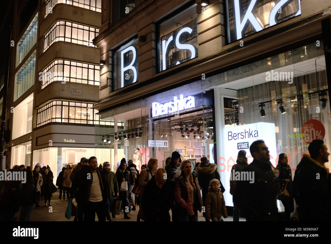 Bershka magasin de vêtements sur Oxford Street, London, England, UK Photo  Stock - Alamy