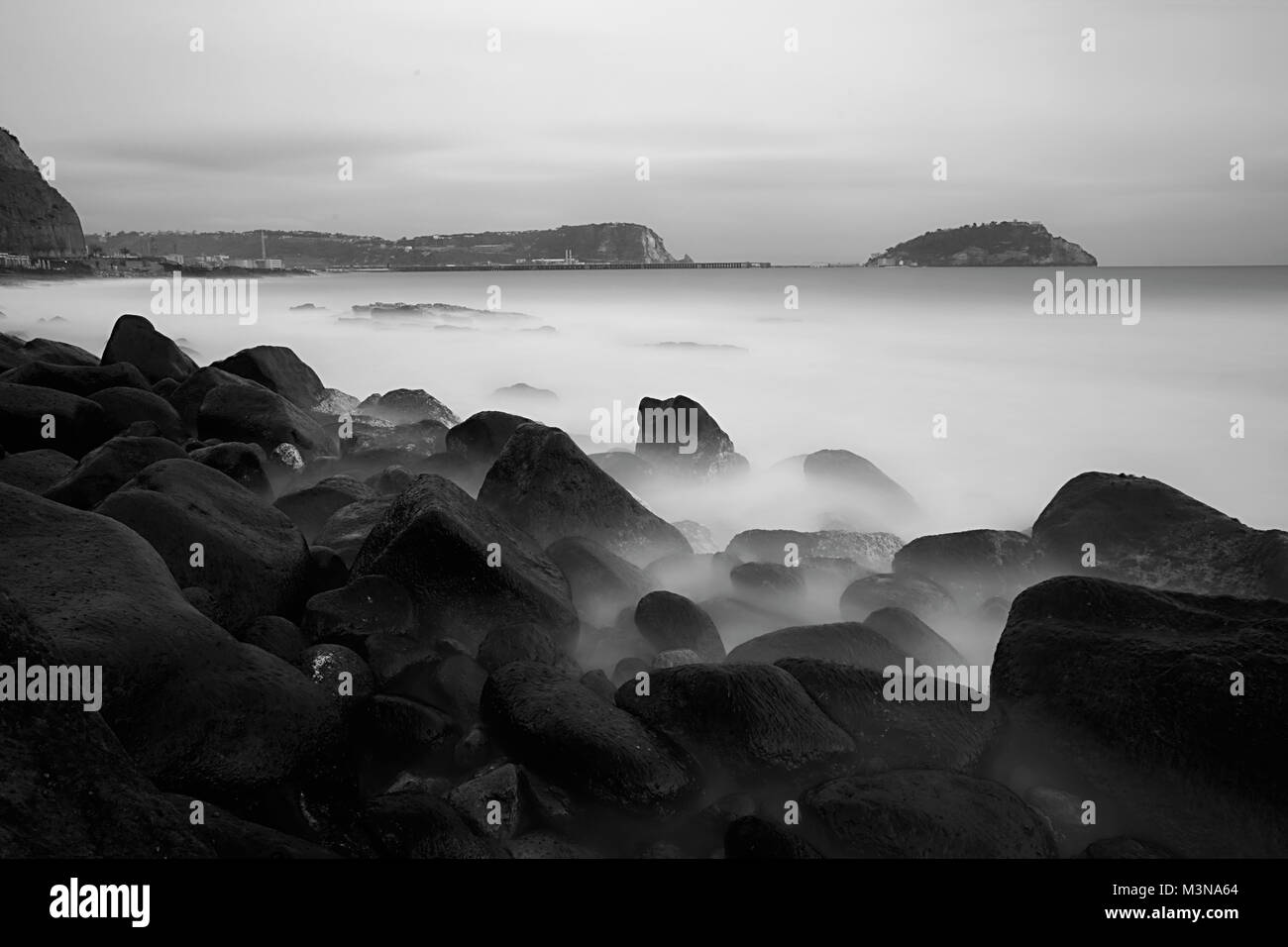 10 Arrêter la densité neutre longue exposition photo de Golfe de Pozzuoli, Naples, Italie Banque D'Images