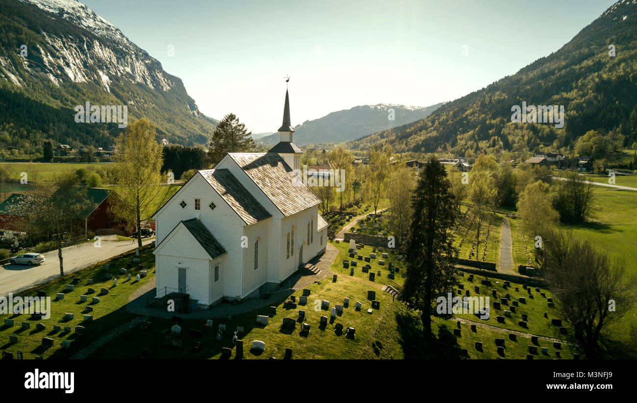 Vue aérienne de la vieille église en Norvège Banque D'Images
