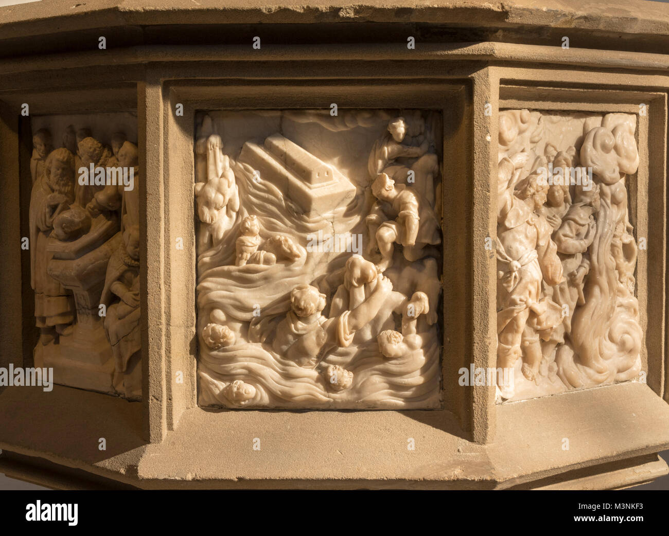 Les fonts baptismaux, Stadtkirche, église du village de Bayreuth, en Bavière, Allemagne Banque D'Images