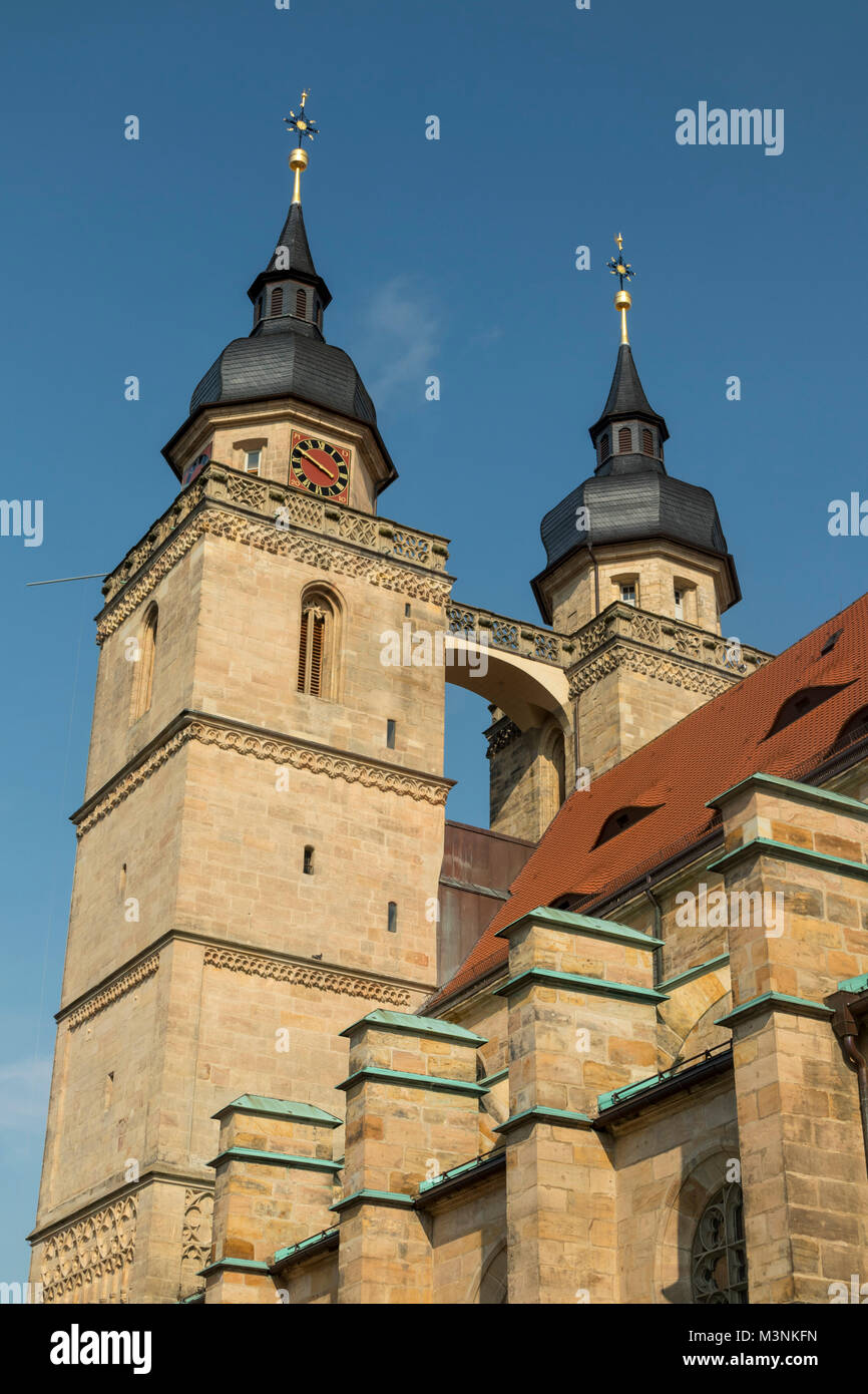 Les tours, Stadtkirche, église du village de Bayreuth, en Bavière, Allemagne Banque D'Images