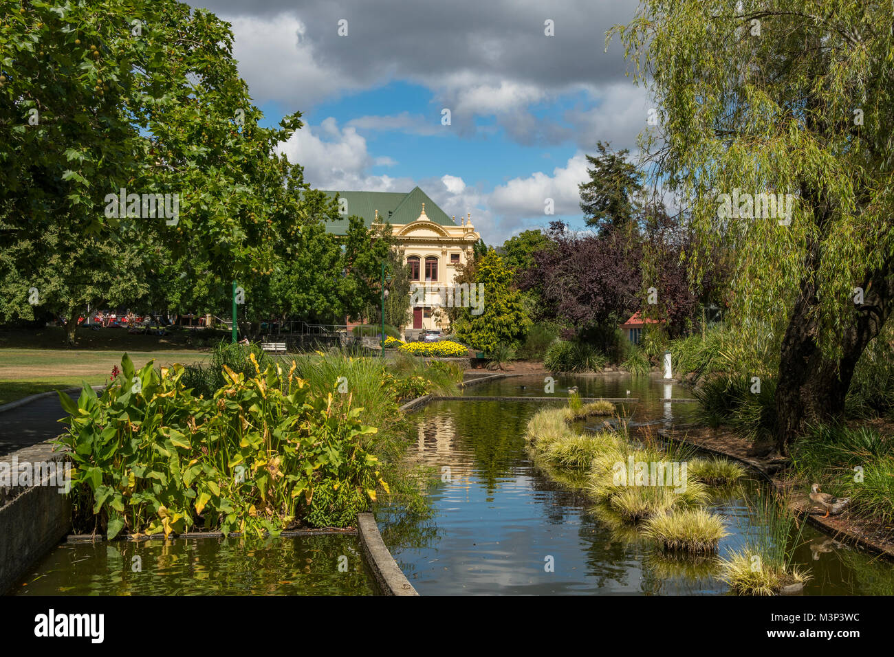 Dans le parc de la ville de Duck Pond, Launceston, Tasmanie, Australie Banque D'Images