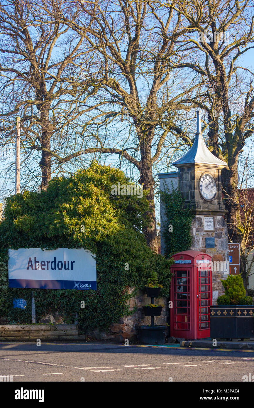 L'entrée de la gare d'Aberdour, Fife, en Écosse. Banque D'Images