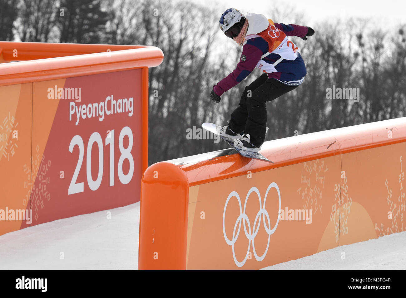 Pyeongchang, Corée. Feb 11, 2018. Snowboarder Sarka Pancochova tchèque lors de la formation au sein de la suspension des Jeux Olympiques d'hiver de 2018 à Pyeongchang, Corée du Sud, le 11 février 2018. Credit : Michal Kamaryt/CTK Photo/Alamy Live News Banque D'Images