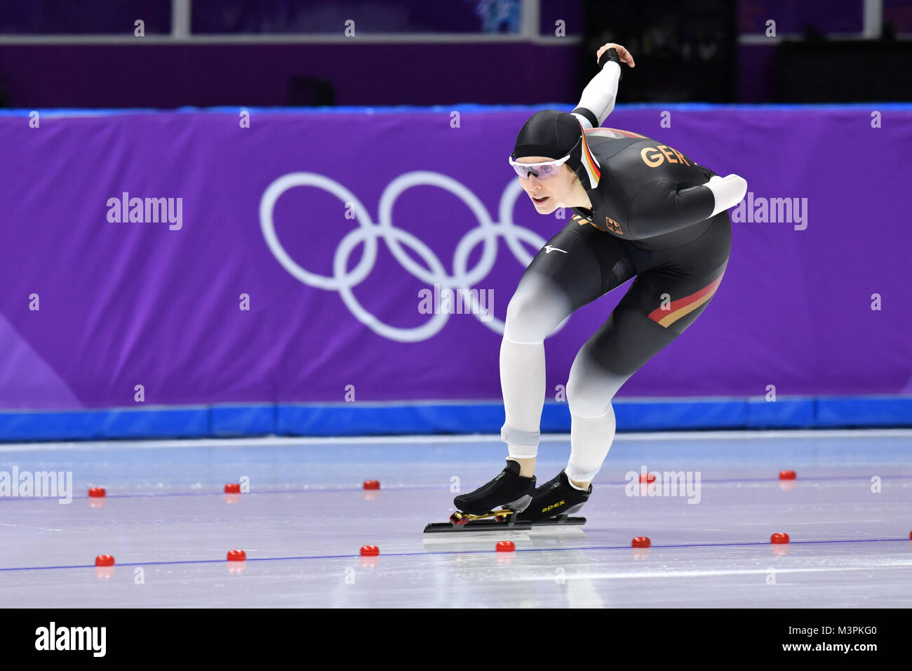 Gangneung, Corée du Sud. 12 Février, 2018. Roxanne Dufter d'Allemagne en action pendant le 1500m en patinage de vitesse des Jeux Olympiques d'hiver à l'ovale à Gangneung Gangneung, Corée du Sud, 12 février 2018. Crédit : Peter Kneffel/dpa/Alamy Live News Banque D'Images