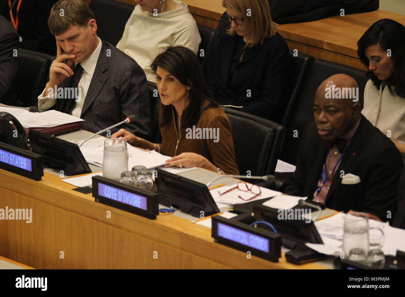 Nations Unies, New York, USA. 12 Février, 2018. Nikki Haley, l'Ambassadeur des Etats-Unis, prend la parole à une réunion de l'ONU sur la République démocratique du Congo. Photo : Matthew Russell Lee / Inner City Press Crédit : Matthew Russell Lee/Alamy Live News Banque D'Images