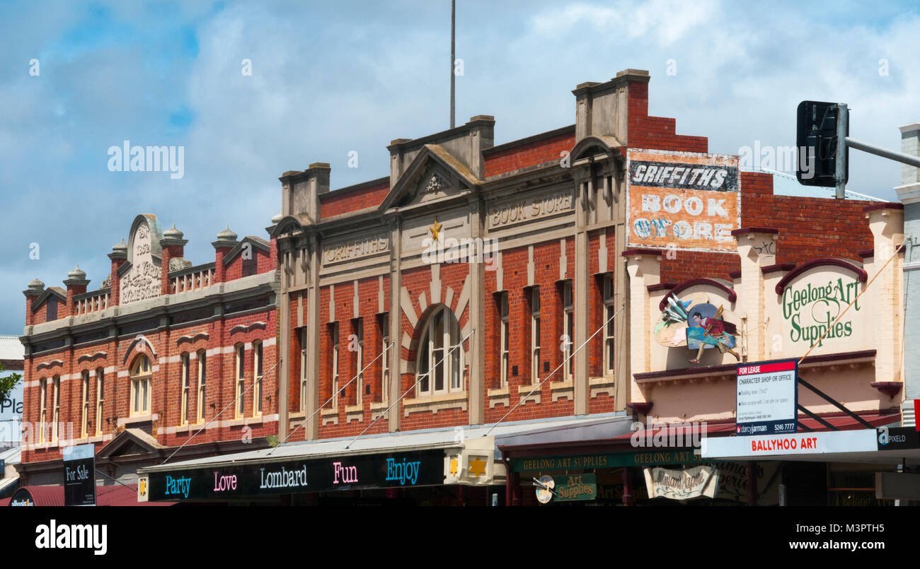 Les bâtiments historiques à vocation commerciale sur la rue Ryrie, Geelong, Australie, un port pour l'industrie lainière du district ouest de l'époque victorienne. Banque D'Images