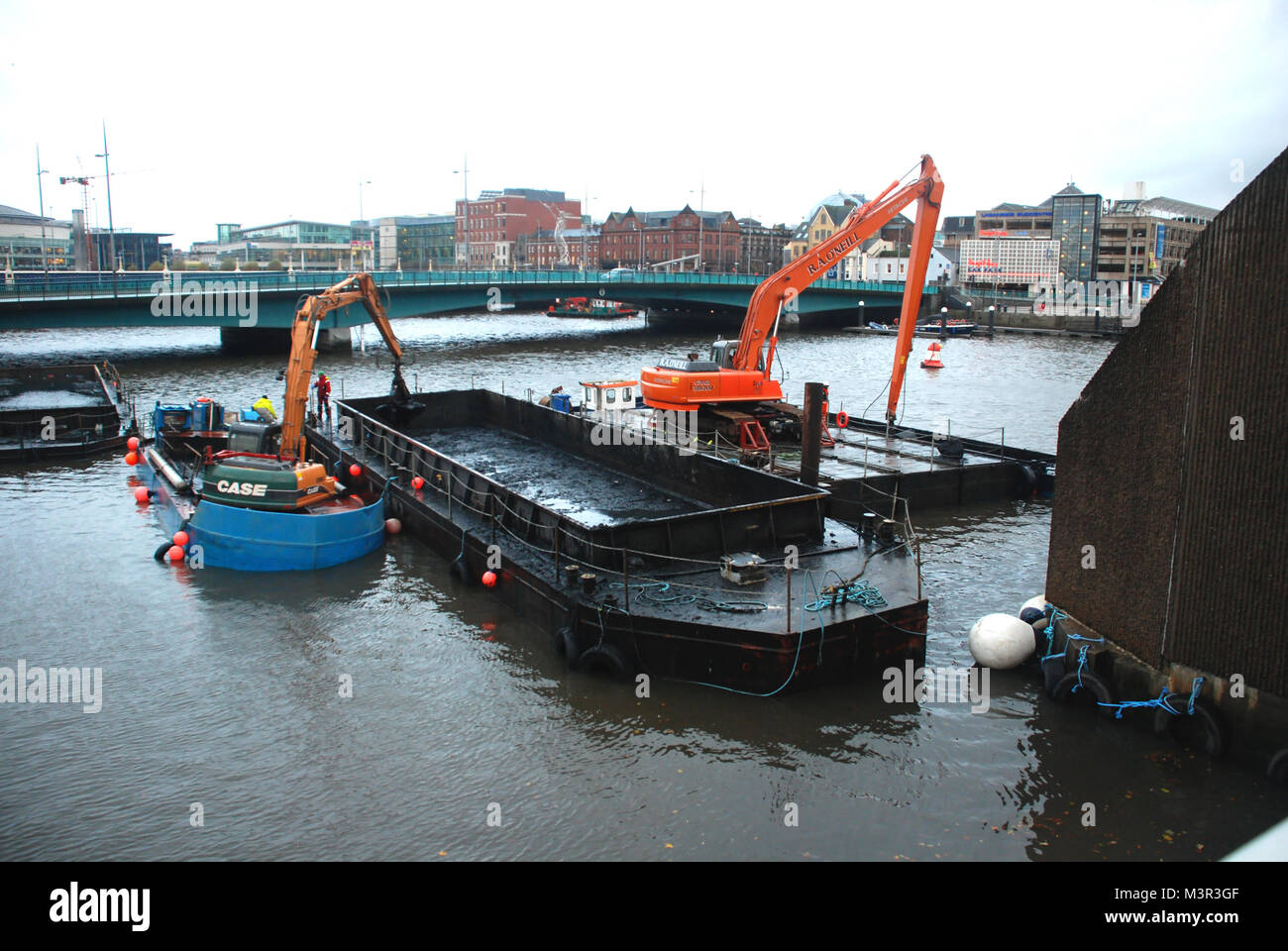 Dans le dragage de la rivière Lagan, Belfast, Irlande du Nord, Royaume-Uni Banque D'Images