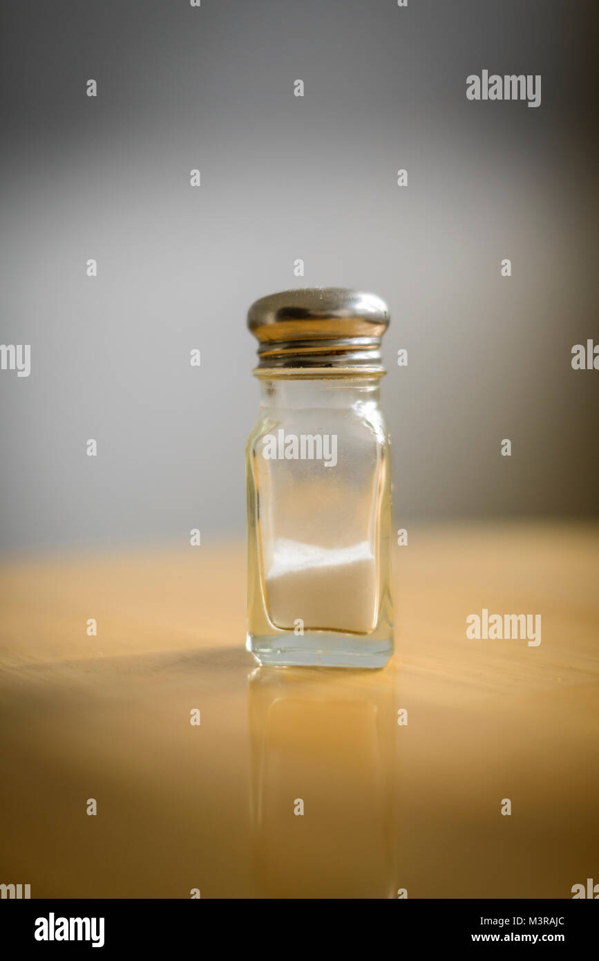 Le sel de table- Chlorure de sodium - Selective focus Banque D'Images